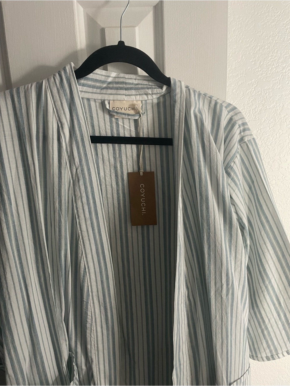 Coyuchi Light Blue Striped Robe NWT - Picture 5 of 8